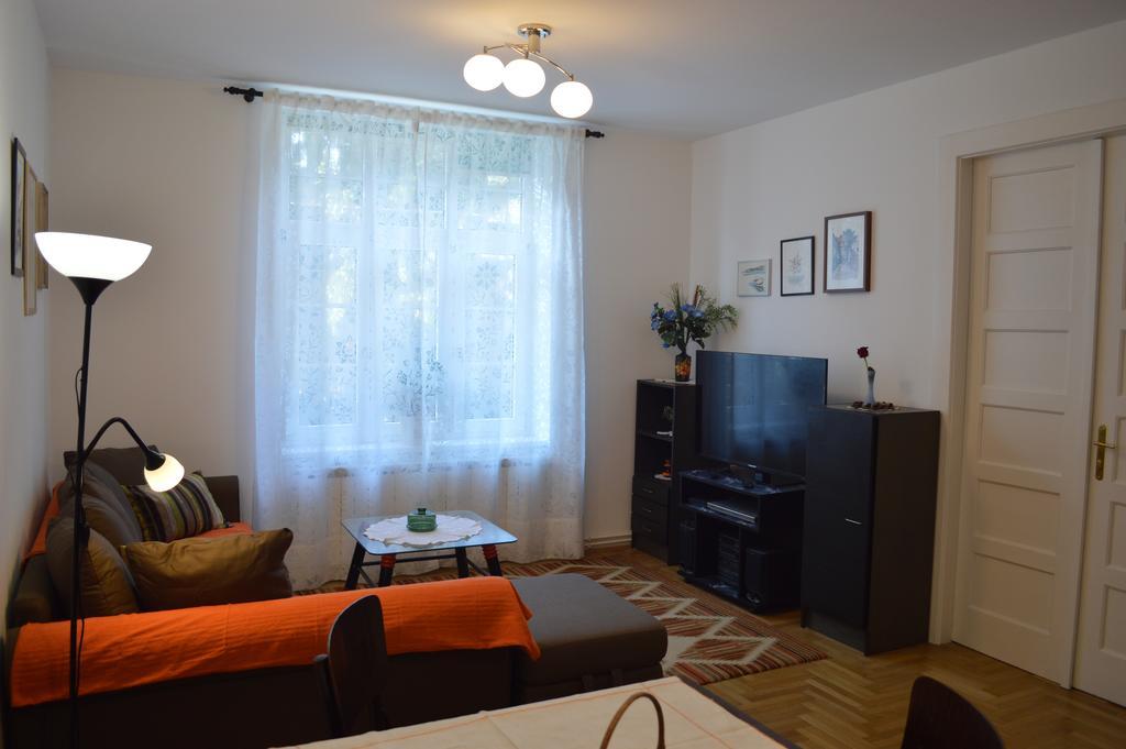 Aha Apartment ซาเกร็บ ภายนอก รูปภาพ