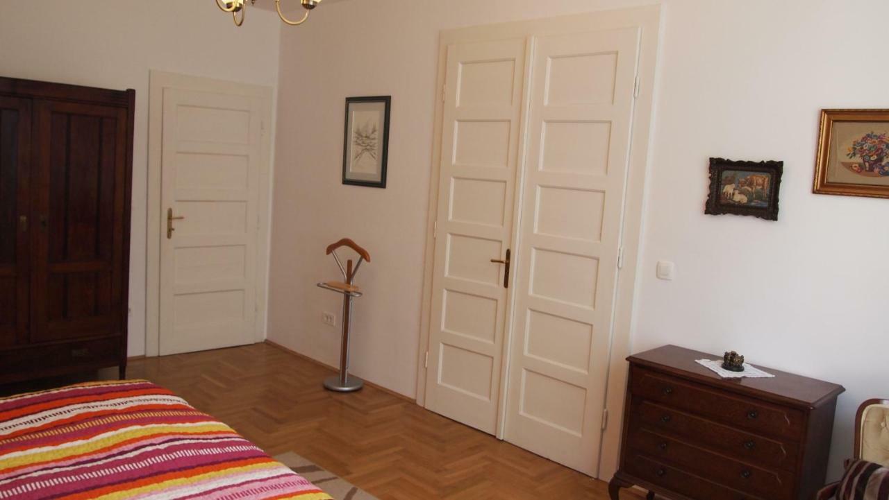 Aha Apartment ซาเกร็บ ภายนอก รูปภาพ